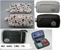 上海皮包厂专业生产文具包袋，工具包袋，化妆包，手抓包，零钱包