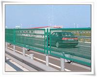 供应防眩晕护栏网 钢板护栏网