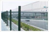 安平鑫海生产、销售：公路护栏网