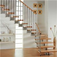 钢木楼梯是空间的主要构成要素