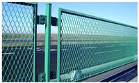 润环丝网供应高速公路框架护栏