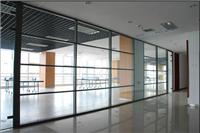 盐城专业提供玻璃隔断、成品玻璃隔断、百叶隔断