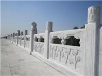 专业雕刻寺庙龙柱 广场石雕龙柱 大型立柱生产厂家 值得信赖