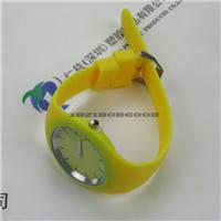 深圳厂家生产硅胶手表 时尚运动腕表