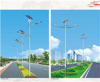 江苏太阳能路灯/扬州太阳能路灯厂家参观考察/扬州6米20瓦LED路灯