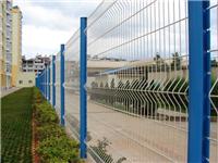 养鸡铁丝网生产|小区围栏一平|监狱护栏|隔离栅规格