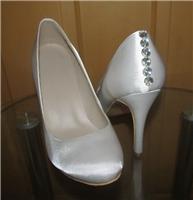 广州鞋厂批发订做各种时装外贸女鞋