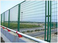 鄂尔多斯墨绿色桥梁护栏网鸿德别墅区围栏铁丝隔离网