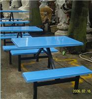 玻璃钢餐桌价格，专业生产快餐餐桌椅厂家，东莞巨人玻璃钢餐桌，，