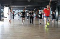 扬州爵士舞培训中心 扬州爵士舞学校 扬州爵士舞培训班，学习爵士舞，可以选择广陵区艾伊朵舞蹈工作室 IDOL Dance Studio ）
