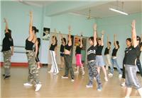 扬州舞蹈工作室 扬州街舞工作室 扬州舞蹈培训学校，学习poppin舞，可以选择广陵区艾伊朵舞蹈工作室 IDOL Dance Studio ）
