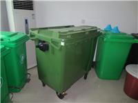 供应660L塑料垃圾桶 户外挂车大型垃圾桶 1100升塑料环卫垃圾车