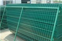 钢板网片围栏生产厂家，柳州电焊网片围栏生产，来宾铁艺围栏制作公司