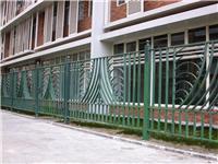 别墅小区锌钢围栏生产，柳州市道路铁马围栏制造工厂