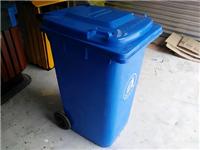 内江塑料垃圾桶，军绿色灰色黄色肚子塑料垃圾桶垃圾箱，带盖子带轮轴塑料垃圾桶垃圾箱