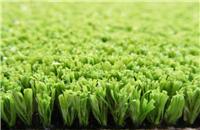 操场铺设人工草，运动厂家直销人造短草，网球场高密度塑料假草