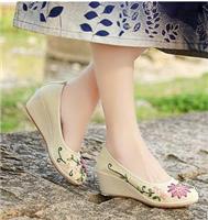 厂家直销女夏季新款老北京坡跟高跟广场舞中国民族风浅口单鞋子