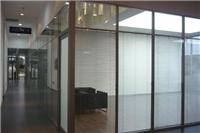 青岛宝格玻璃隔断公司设计的办公室玻璃隔断功能特点