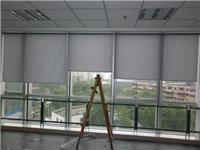 深圳市南山区世纪广场附近定做办公窗帘、卷帘、商场空调帘、垂直帘安装
