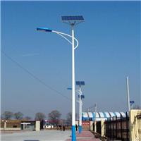 厂家直销 山东烟台新农村改造定制款5米6米7米灯杆30w光源太阳能路灯