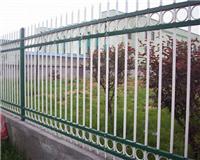 云浮市高中学校锌钢护栏围墙，防爬铁艺护栏生产厂家