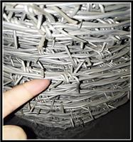 刺铁丝隔离栅，刺绳隔离网，边防刺丝围栏网，刺绳柱