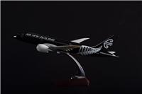 汕头厂家生产销售现货波音787新西兰树脂飞机模型43cm