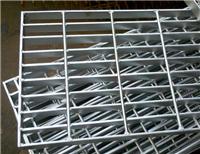 压焊钢格板是由什么构成的其中的使用性能和作用