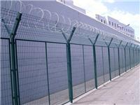 安平朗利球场护栏网，规格齐全，可定制，专业护栏网生产厂家