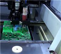 北京自动涂胶机 深隆STT1007 自动涂胶机 涂胶机器人 汽车玻璃涂胶生产线