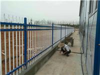 蓝白锌钢小区围墙@安平聚光丝网制造锌钢栅栏