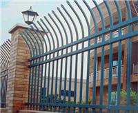  护栏网 供应小区护栏网 低碳铁丝网围栏桃形柱小区护栏网