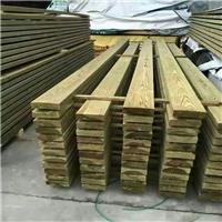 专业提供南方松园林景观木条方.南方松防腐木板材供应商