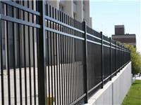 铁路防护栅栏直销商,艾斯欧专业生产铁路防护栅栏,铁路防护栅栏