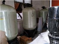 新乡工业软化水设备 6吨软水器价格 直径600*1850的玻璃钢罐厂家直销