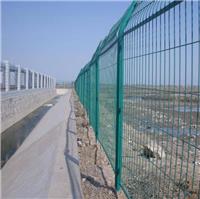 高速护栏网 变电站围栏 金属焊接网片护栏网现货厂家
