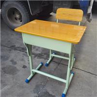 郑州地区供应中小学生课桌椅 单人钢木课桌椅+河南新闻资讯