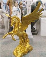 广州厂家玻璃钢飞马雕塑 金色飞马造型雕塑 主题公园雕塑直销