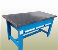 复合板钳工桌、榉木钳工桌、钢板钳工桌