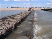 防汛期的河道治理中应用石笼网箱 铅丝笼 材料会起到哪些作用