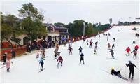 冰雪嘉年华 狂欢跨年秀，时尚滑雪体验，尽在龙凤谷，苏锡常车程一小时