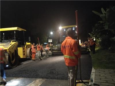 东莞塘厦沥青路面施工公司-专业从事沥青路面承包施工维修翻新