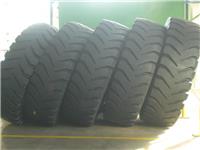供应全钢自卸车轮胎3300R51巨型轮胎33.00R51工程轮胎 质量保证