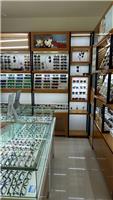 眼镜店面装修 眼镜店柜台制作 可以选择郑州迪卢装饰
