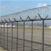振鼎 实体供应机场焊接护栏网 浸塑喷塑 y型柱围栏
