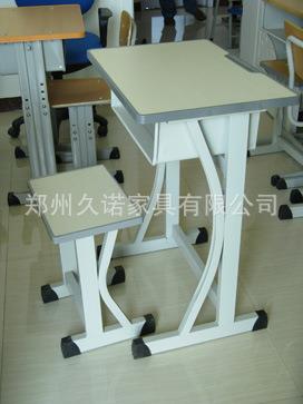 河南火车站排椅厂家直销，郑州铝合金排椅，郑州连排椅生产厂家，郑州排椅厂家直销，