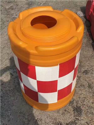 厂家生产防撞桶800*600防撞墩塑料警示隔离桶隔离墩吹塑滚塑水马