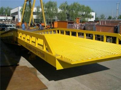 移动式登车桥专业定制厂家 叉车桥 **定制6-12吨按需求定制
