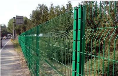 上海护栏网围栏网生产 铁丝网围栏 寿命长 质量好 豪衡防护网