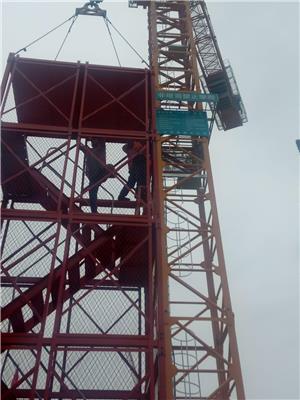 苏州鑫洪厂家定制基坑通道爬梯 桥墩施工爬梯 多样式安全爬梯